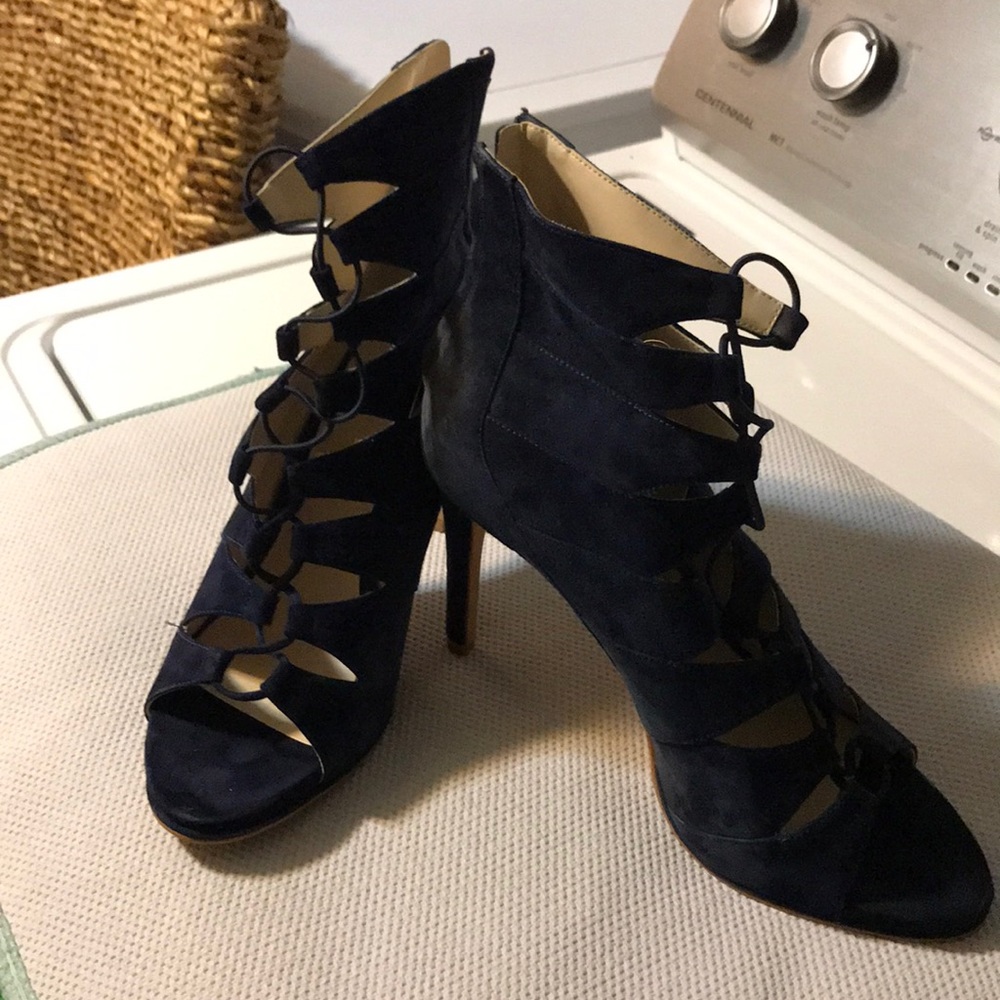 Kenneth Cole Open Toe Heel